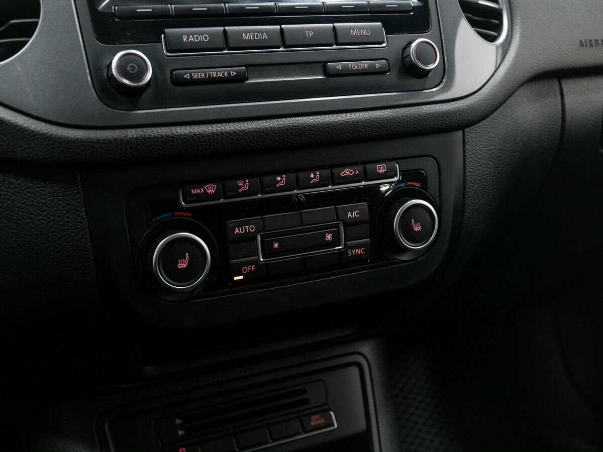 Купить Volkswagen Tiguan с пробегом. Фото: #19