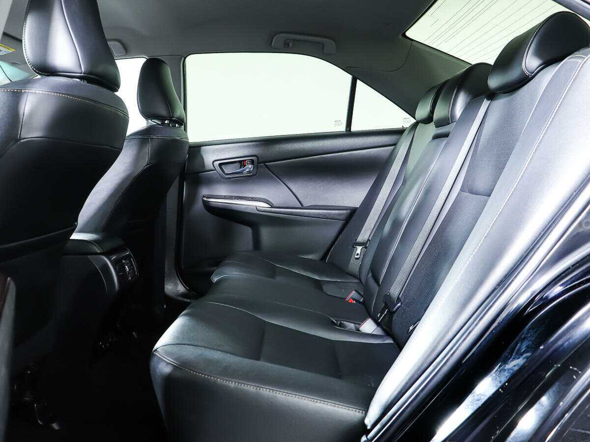 Купить Toyota Camry с пробегом. Фото: #8