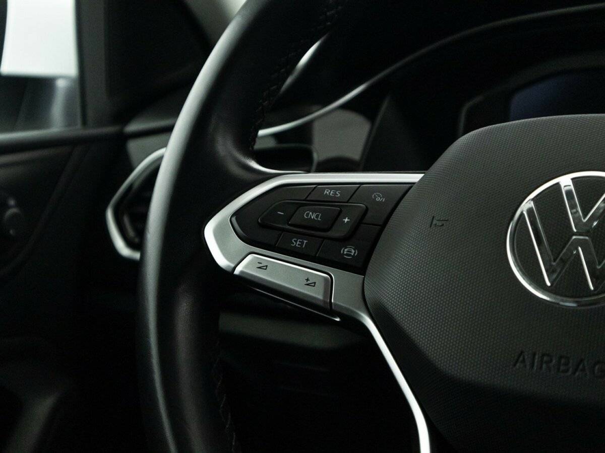 Купить Volkswagen Polo с пробегом. Фото: #18