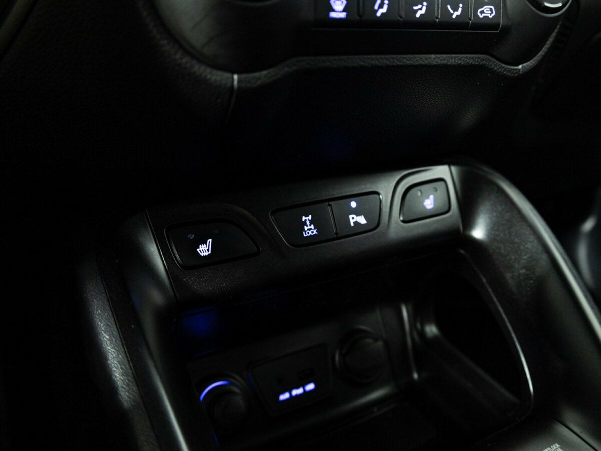 Купить Hyundai ix35 с пробегом. Фото: #17