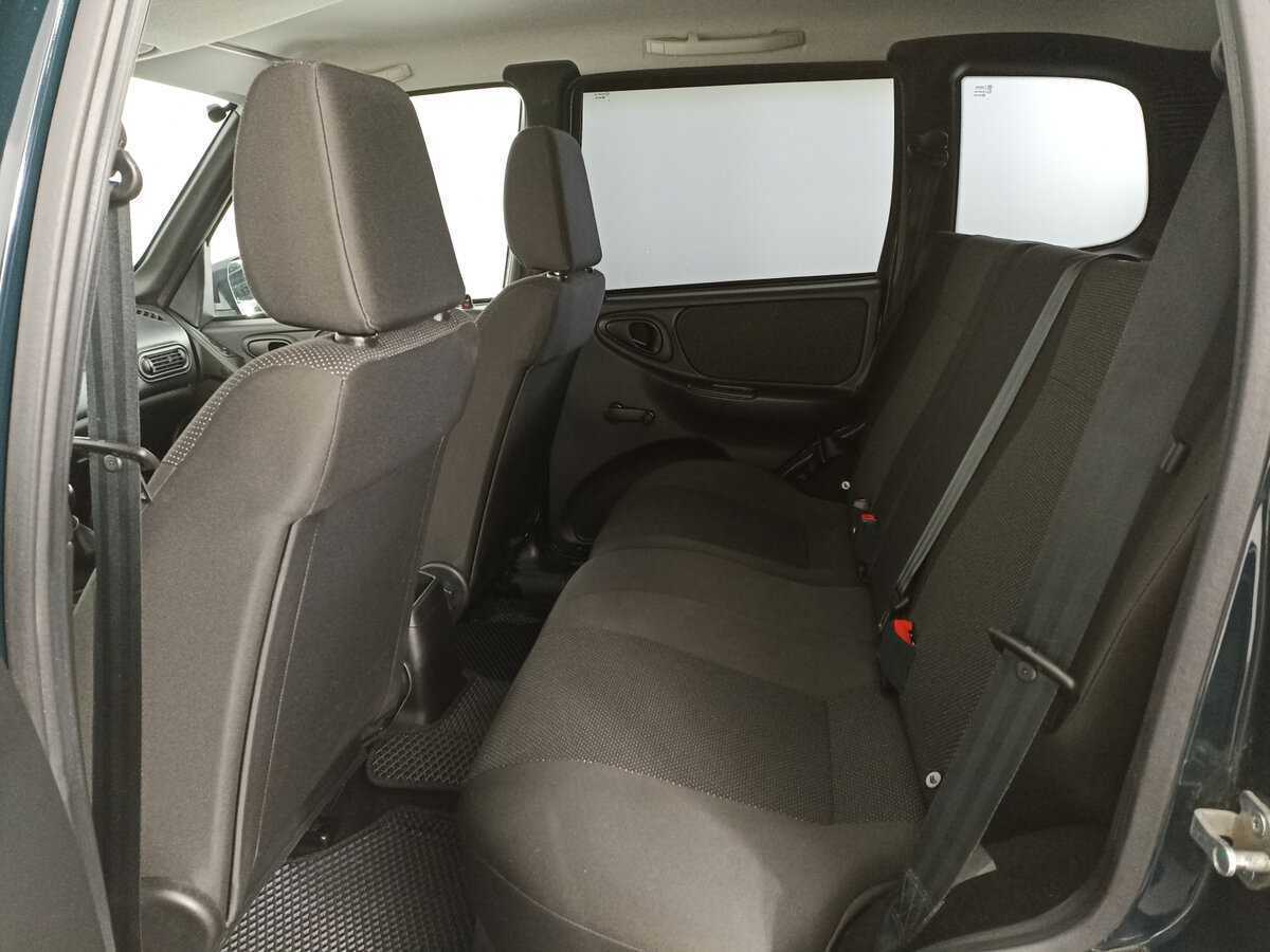 Купить Lada (ВАЗ) Niva с пробегом. Фото: #11