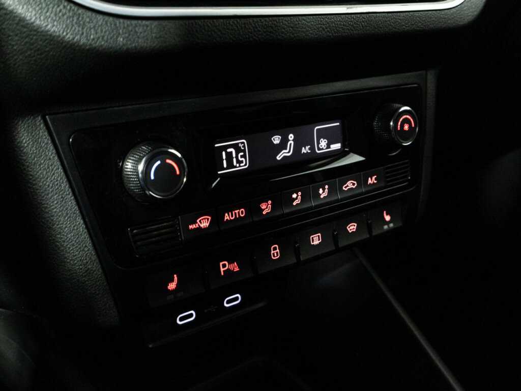 Купить Volkswagen Polo с пробегом. Фото: #15