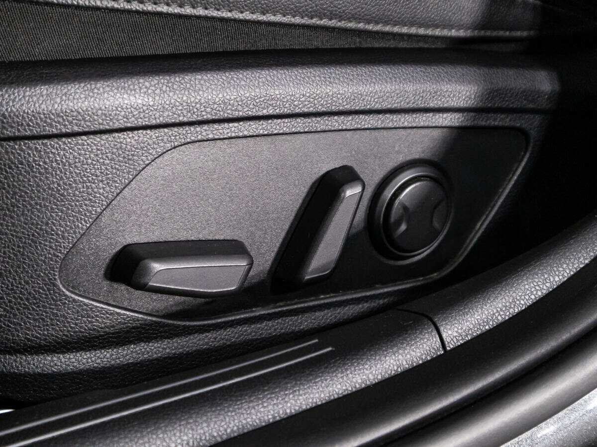 Купить Kia K5 с пробегом. Фото: #16