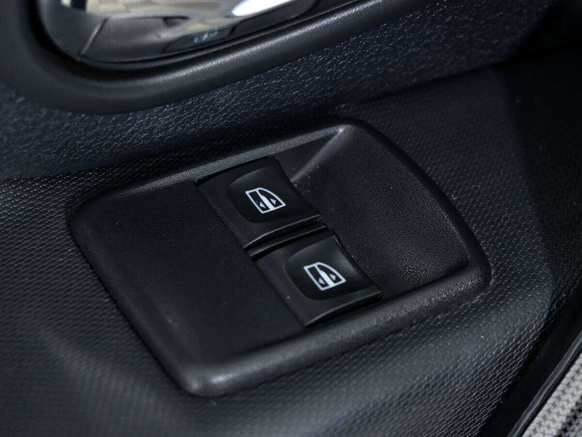 Купить Renault Logan с пробегом. Фото: #14