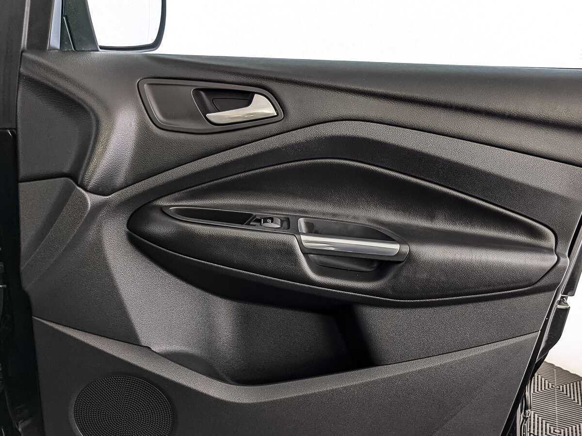 Купить Ford Kuga с пробегом. Фото: #24