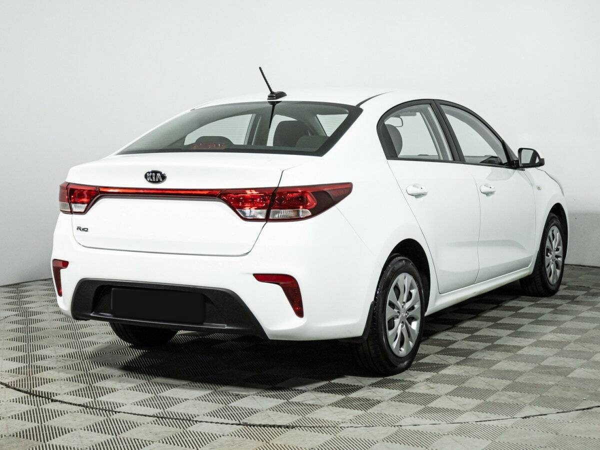 Купить Kia Rio с пробегом. Фото: #4