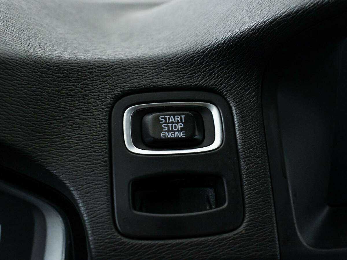 Купить Volvo XC70 с пробегом. Фото: #17