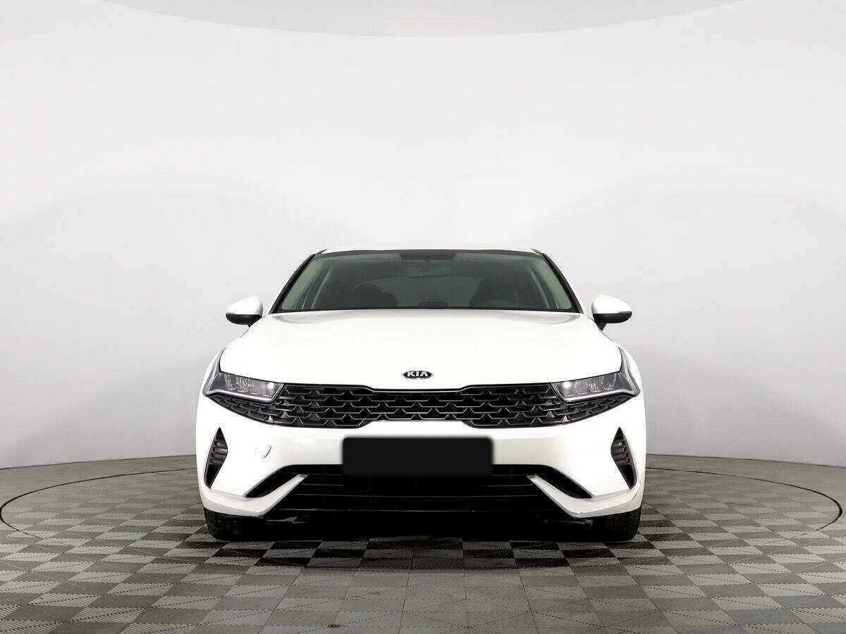 Купить Kia K5 с пробегом. Фото: #1