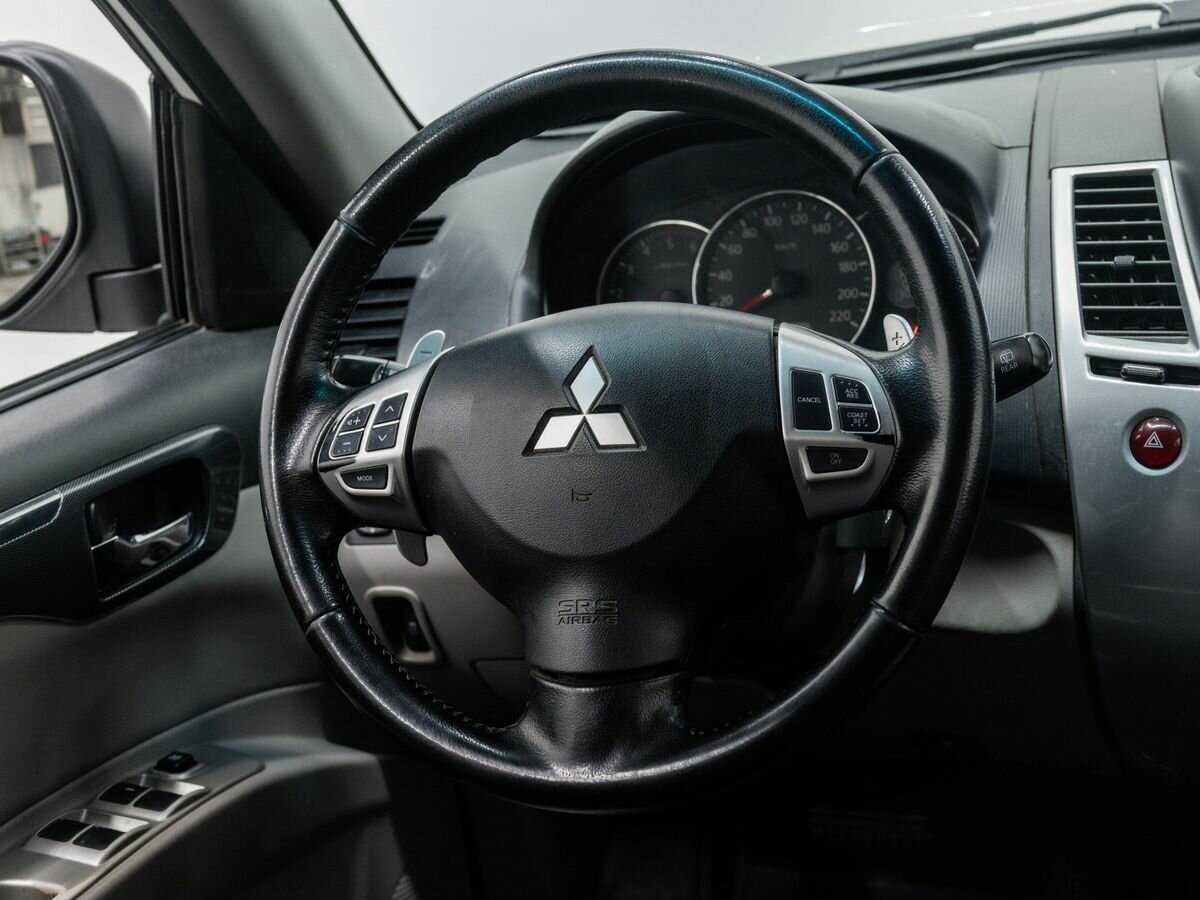 Купить Mitsubishi Pajero Sport с пробегом. Фото: #10