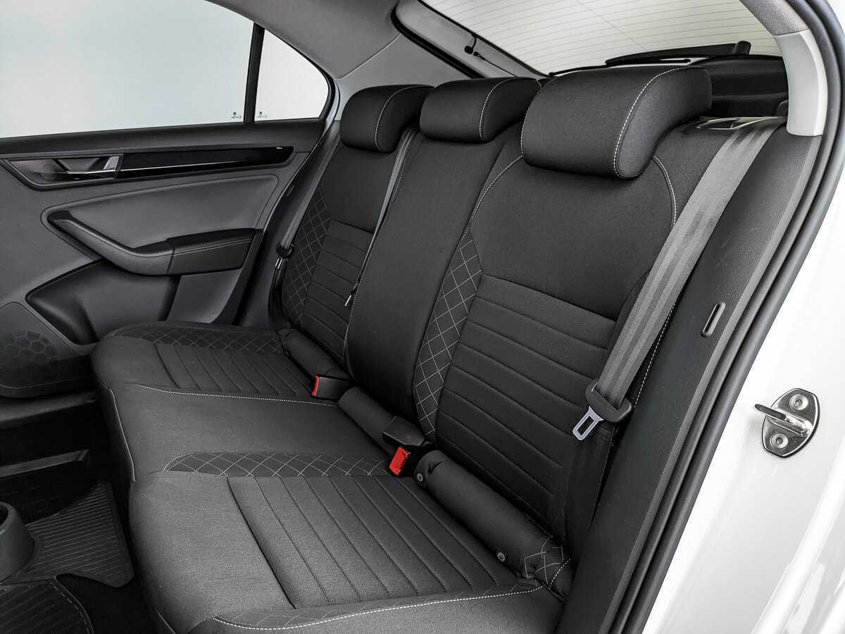 Купить Skoda Rapid с пробегом. Фото: #13