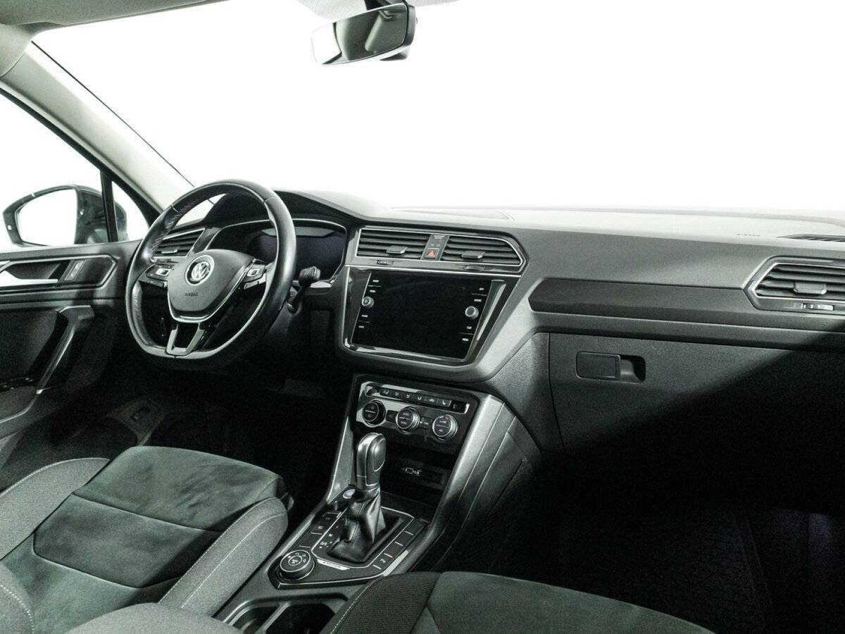 Купить Volkswagen Tiguan с пробегом. Фото: #8