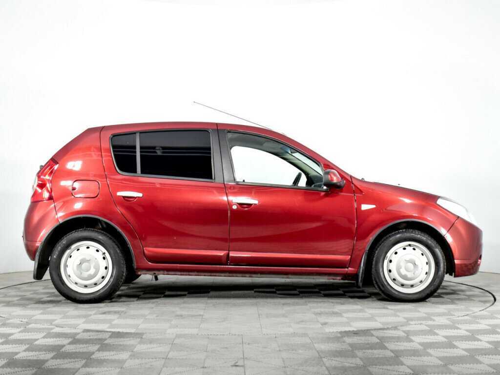 Купить Renault Sandero с пробегом. Фото: #3