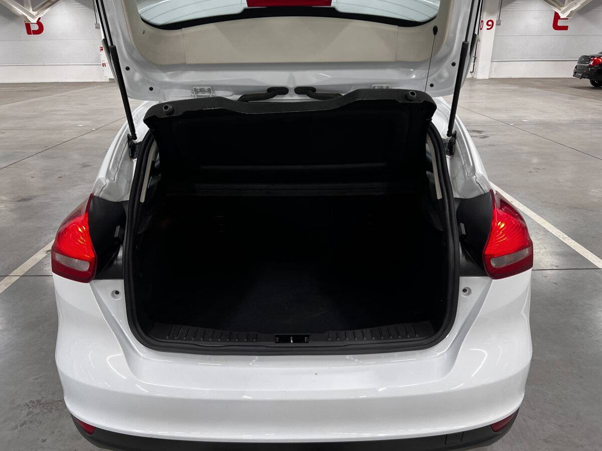 Купить Ford Focus с пробегом. Фото: #9