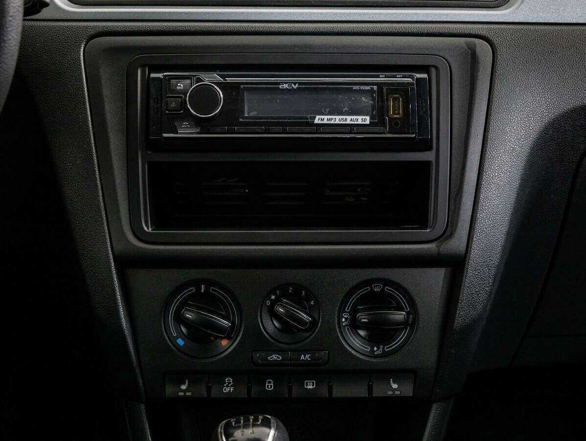 Купить Skoda Rapid с пробегом. Фото: #11