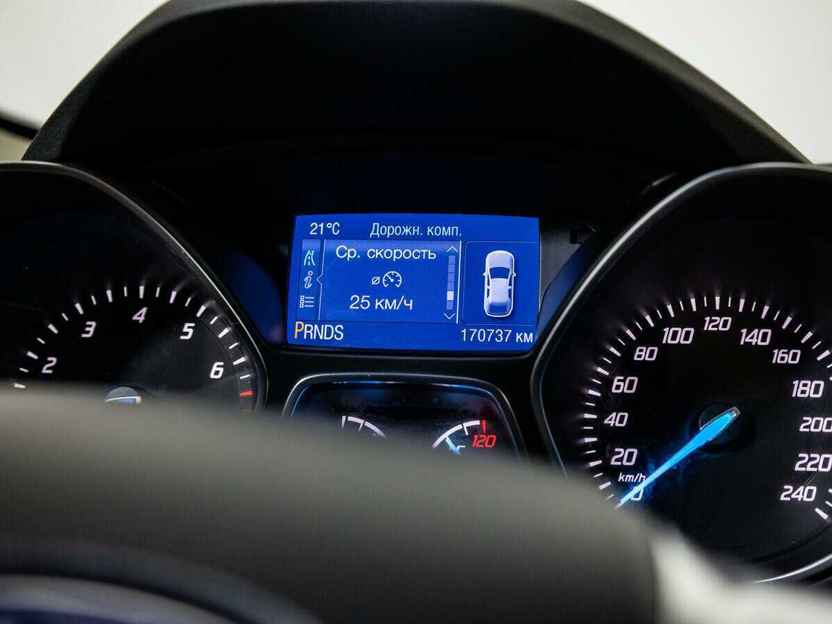 Купить Ford Kuga с пробегом. Фото: #11