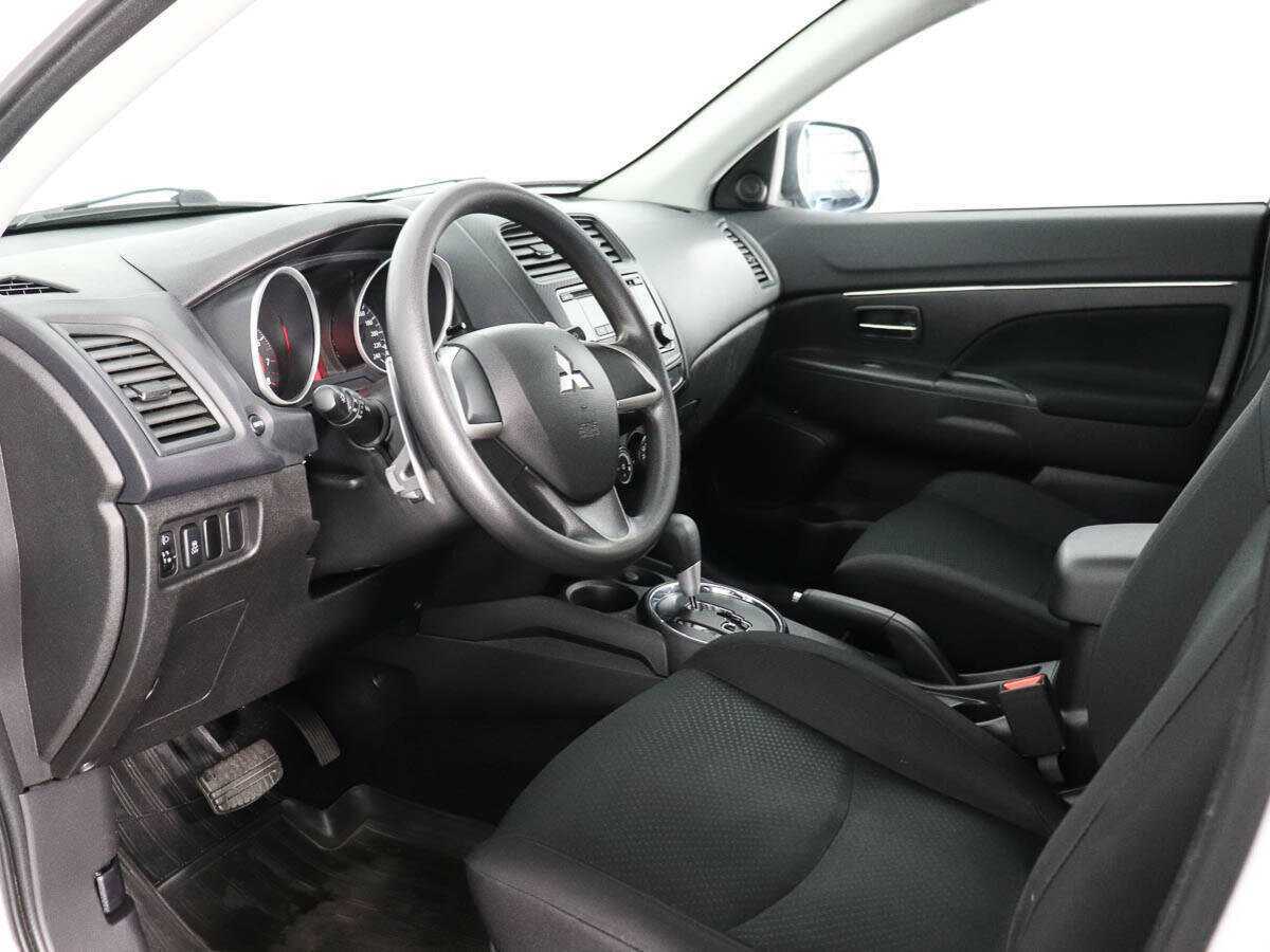 Купить Mitsubishi ASX с пробегом. Фото: #9
