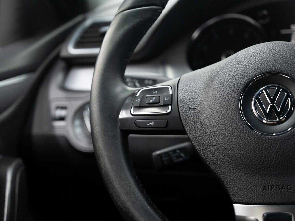 Купить Volkswagen Passat CC с пробегом. Фото: #14