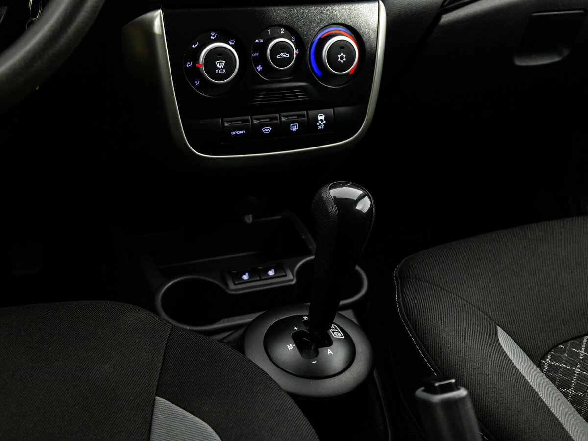 Купить Lada (ВАЗ) Granta с пробегом. Фото: #8