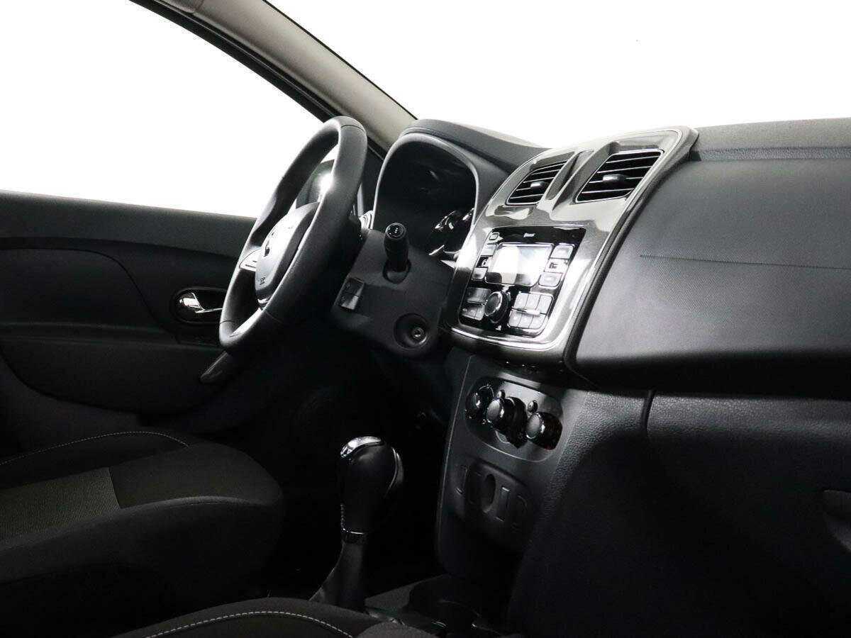 Купить Renault Logan с пробегом. Фото: #6