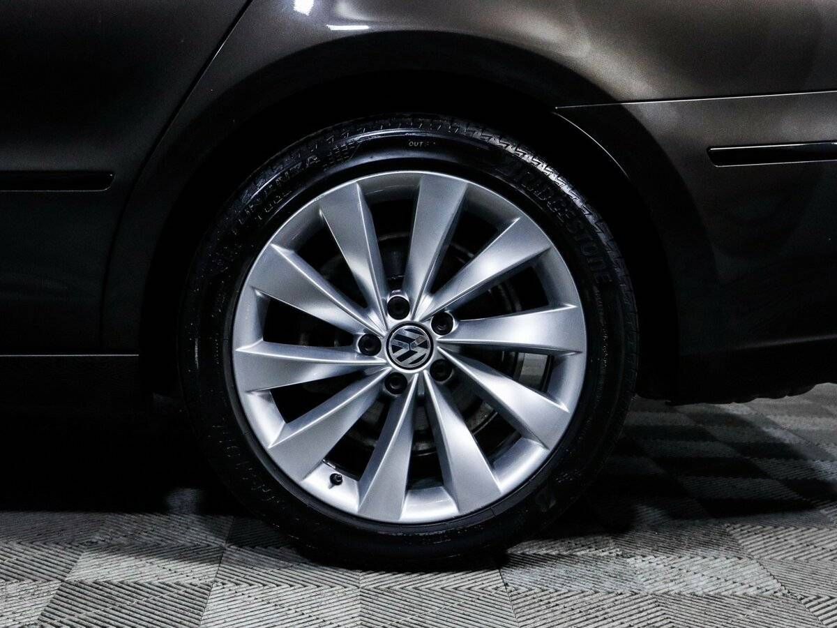 Купить Volkswagen Passat CC с пробегом. Фото: #11