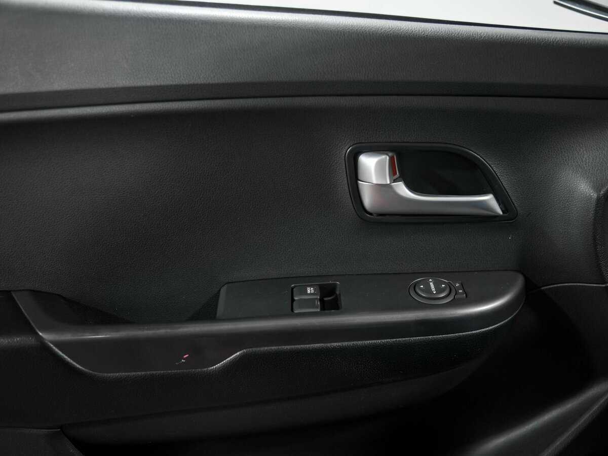 Купить Kia Rio с пробегом. Фото: #10