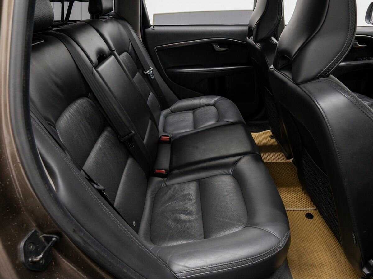 Купить Volvo XC70 с пробегом. Фото: #8