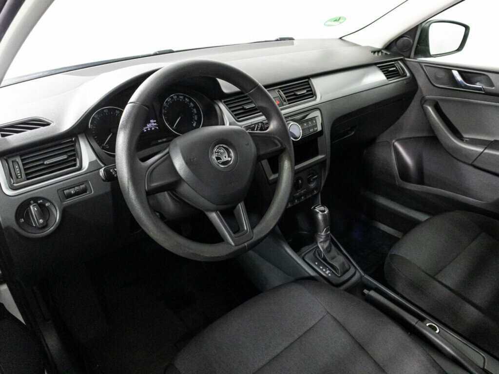 Купить Skoda Rapid с пробегом. Фото: #10