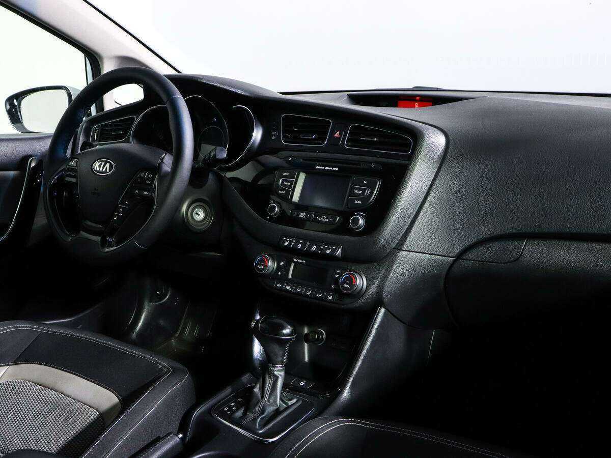 Купить Kia Ceed с пробегом. Фото: #8
