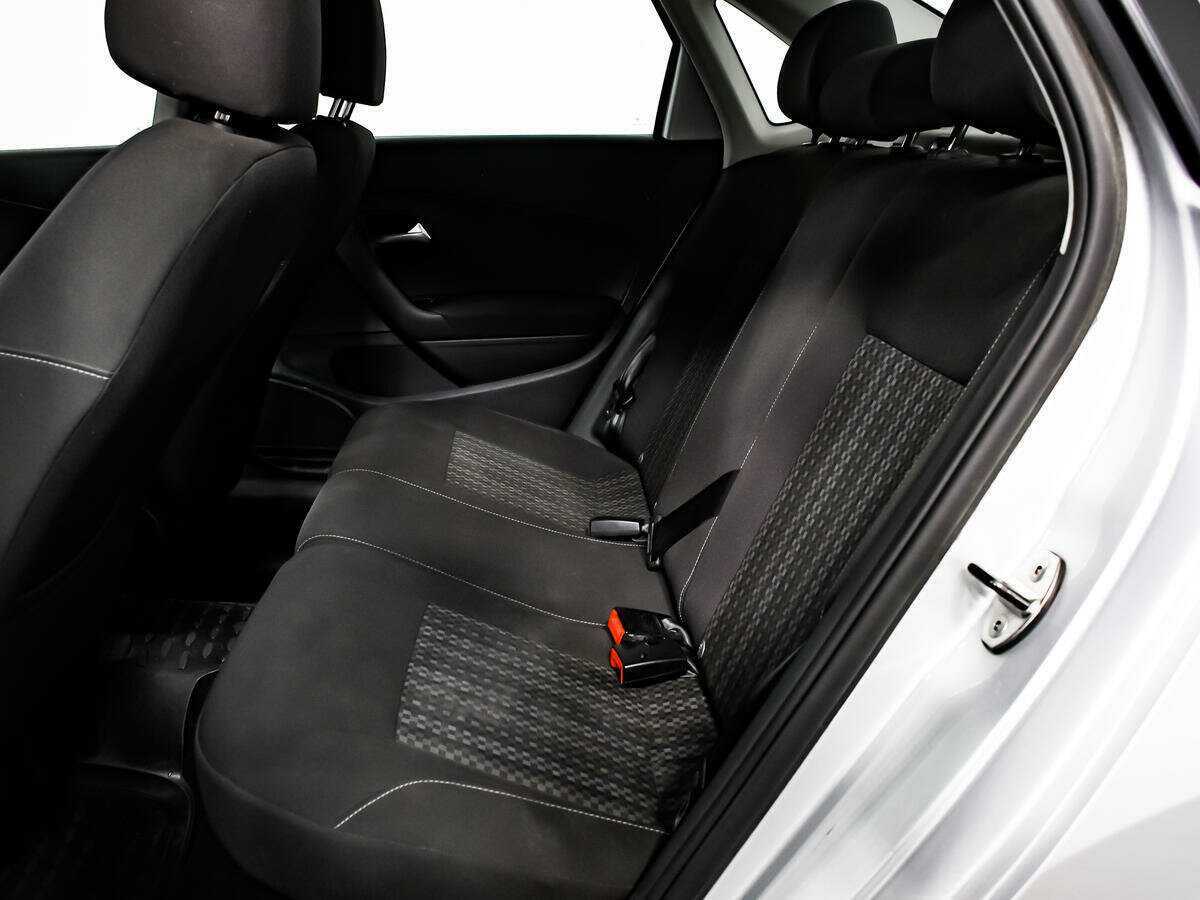 Купить Volkswagen Polo с пробегом. Фото: #11