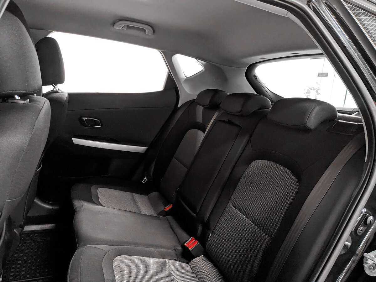 Купить Kia Ceed с пробегом. Фото: #9