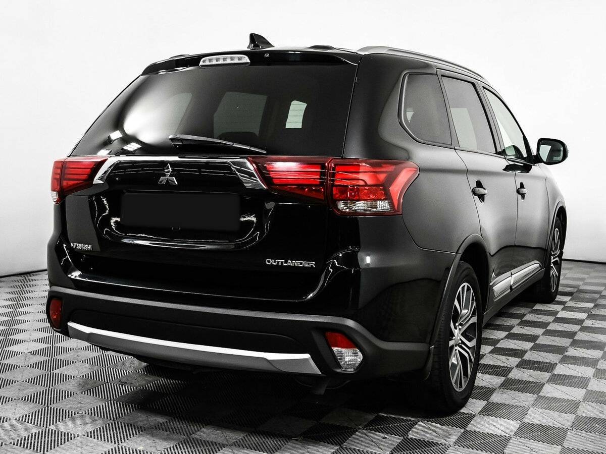 Купить Mitsubishi Outlander с пробегом. Фото: #4