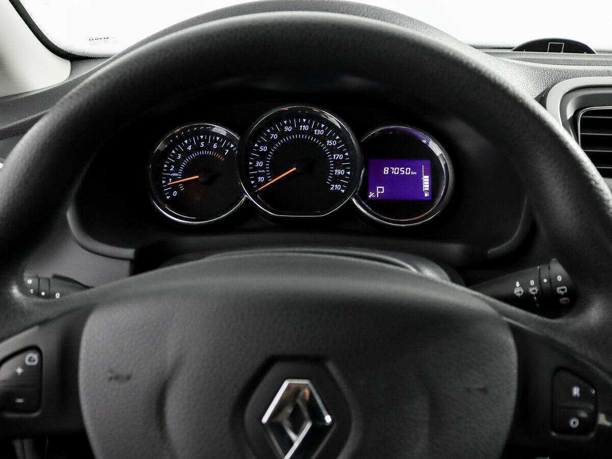 Купить Renault Sandero с пробегом. Фото: #14