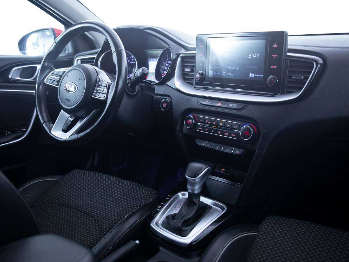 Купить Kia Ceed с пробегом. Фото: #12