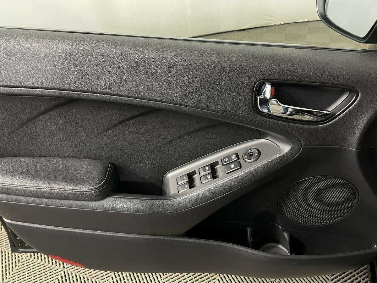 Купить Kia Cerato с пробегом. Фото: #6
