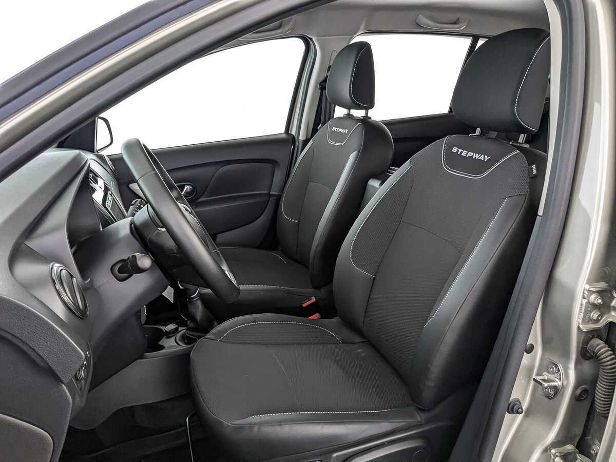 Купить Renault Sandero с пробегом. Фото: #15