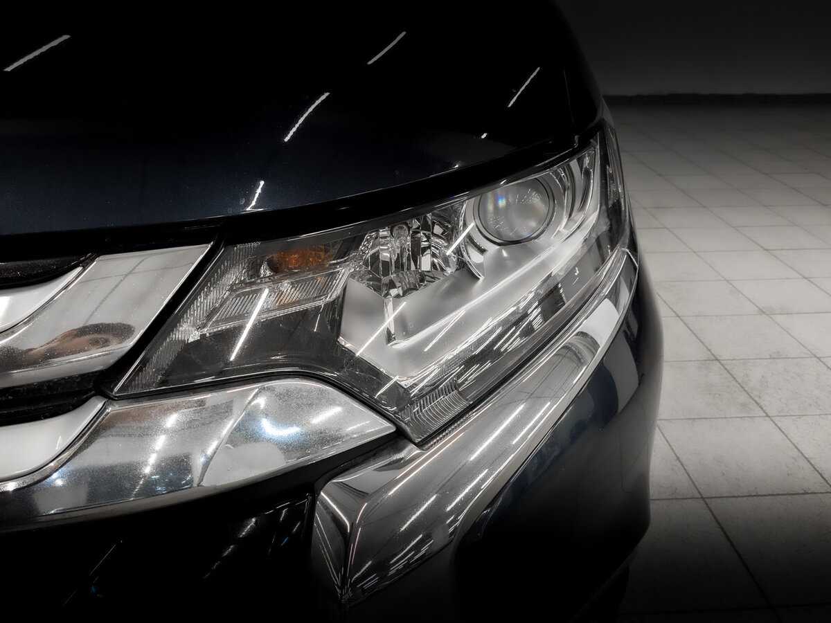 Купить Mitsubishi Outlander с пробегом. Фото: #16