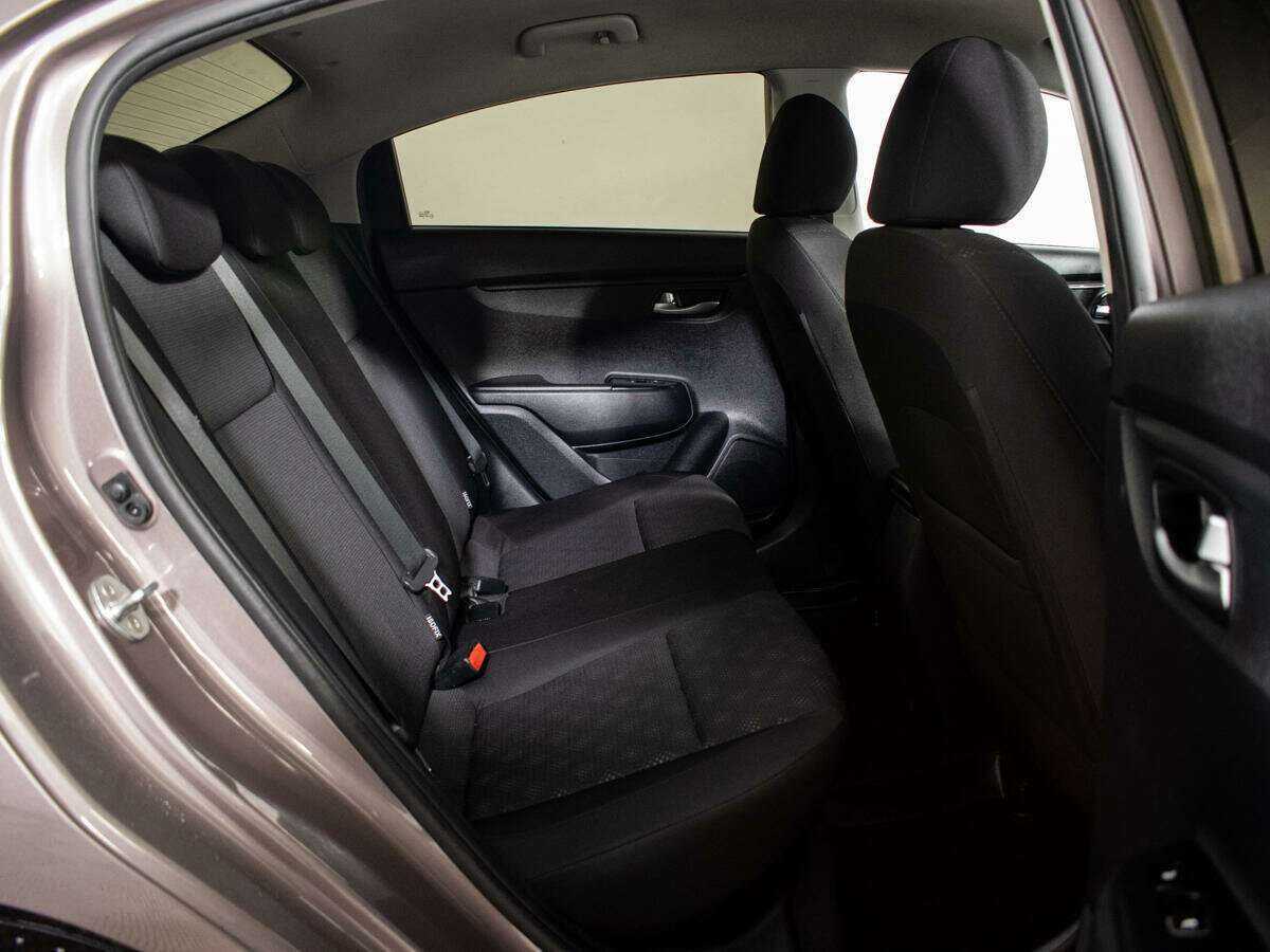 Купить Kia Rio с пробегом. Фото: #6