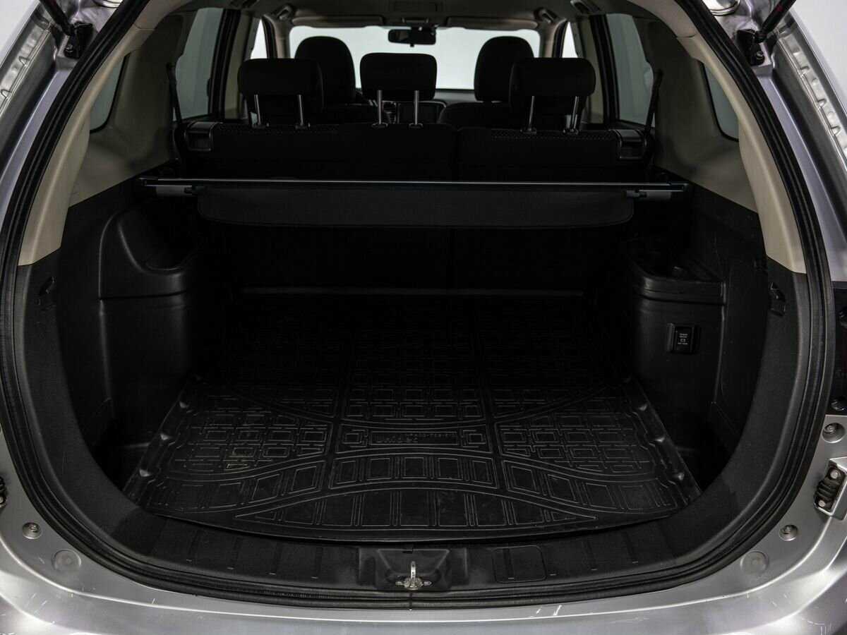 Купить Mitsubishi Outlander с пробегом. Фото: #20