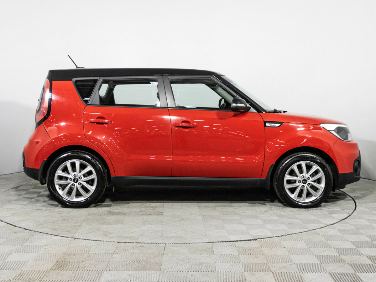 Купить Kia Soul с пробегом. Фото: #3
