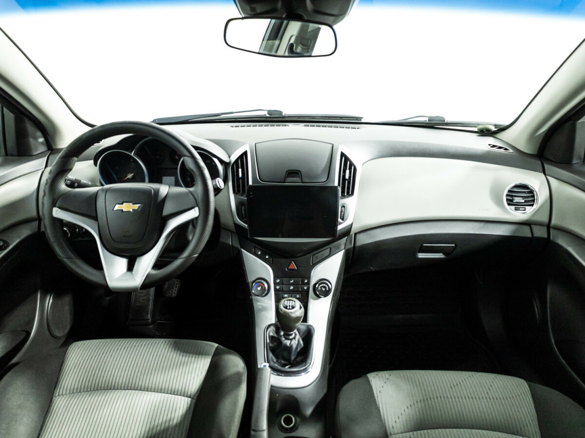 Купить Chevrolet Cruze с пробегом. Фото: #12