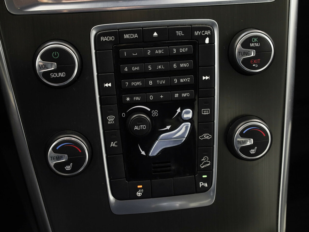 Купить Volvo XC60 с пробегом. Фото: #13