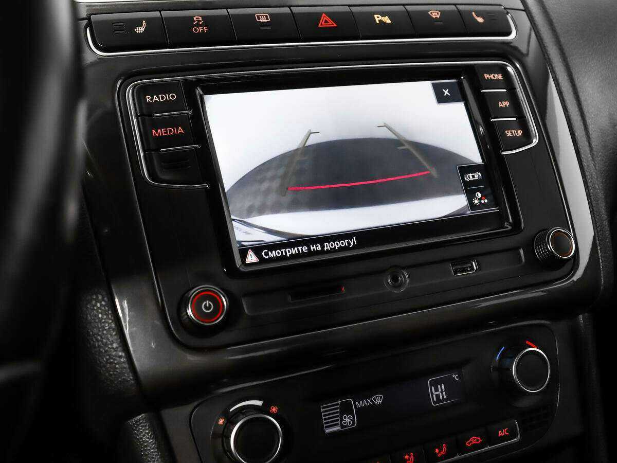 Купить Volkswagen Polo с пробегом. Фото: #13