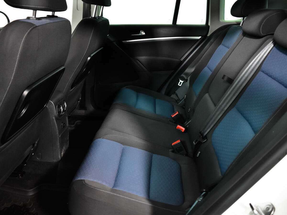 Купить Volkswagen Tiguan с пробегом. Фото: #9