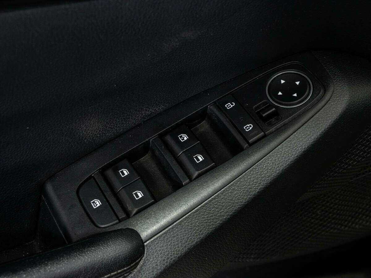 Купить Kia Seltos с пробегом. Фото: #16