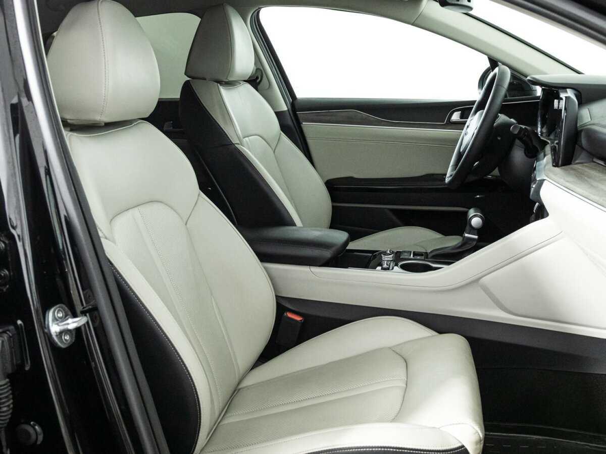 Купить Kia K5 с пробегом. Фото: #15