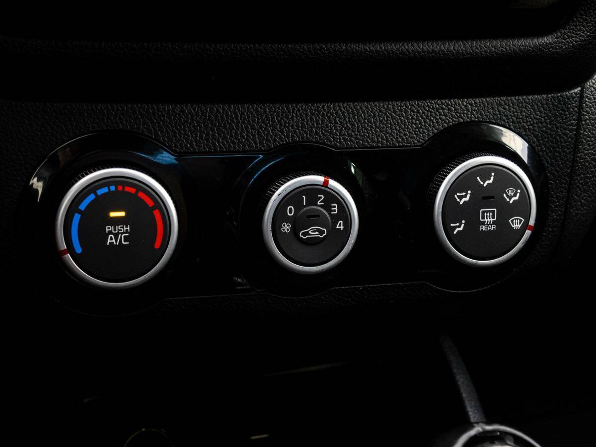 Купить Kia Rio с пробегом. Фото: #13