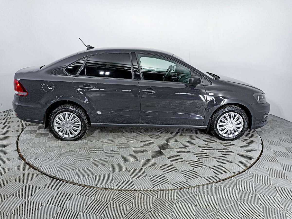 Купить Volkswagen Polo с пробегом. Фото: #3