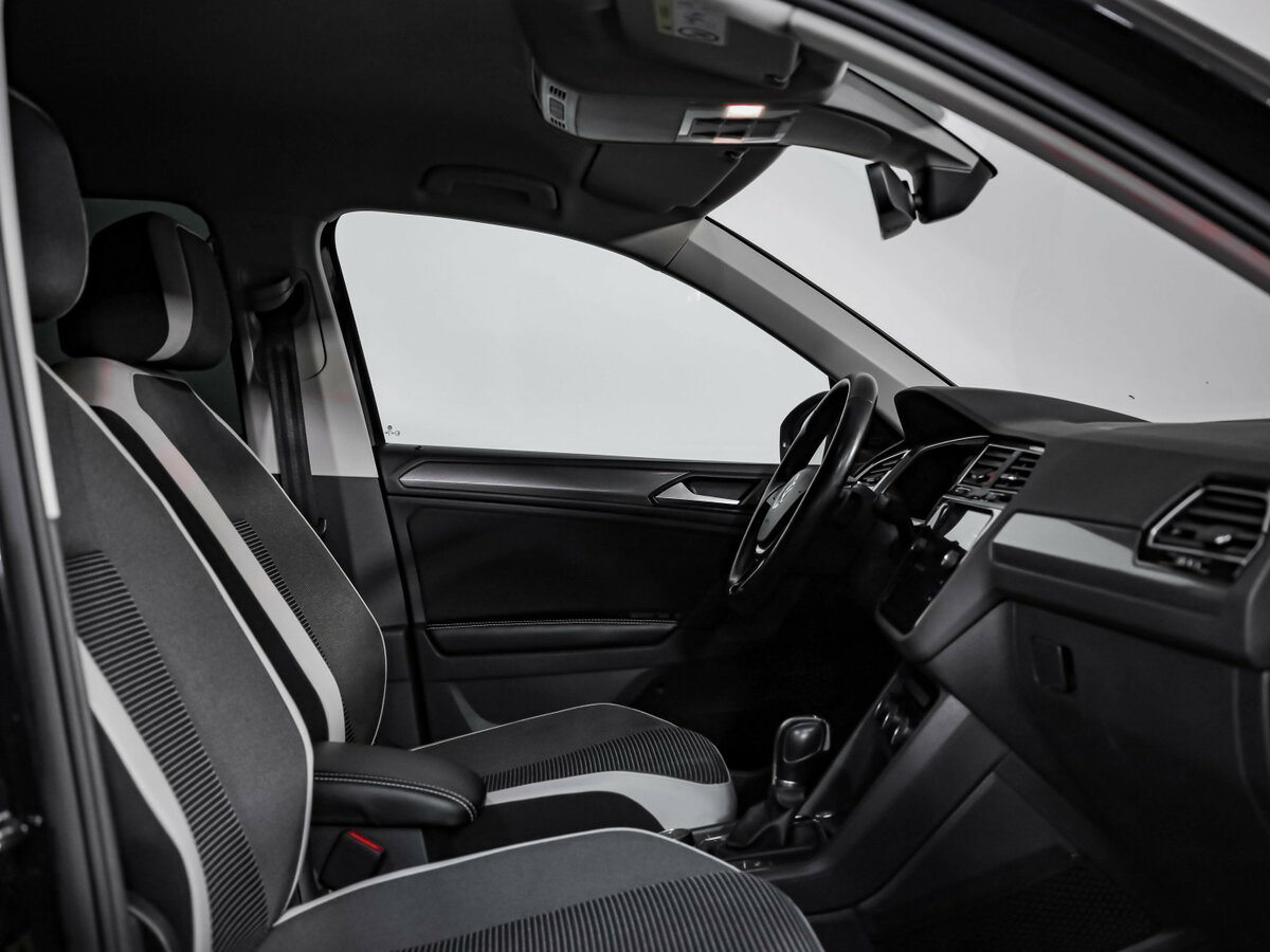 Купить Volkswagen Tiguan с пробегом. Фото: #22