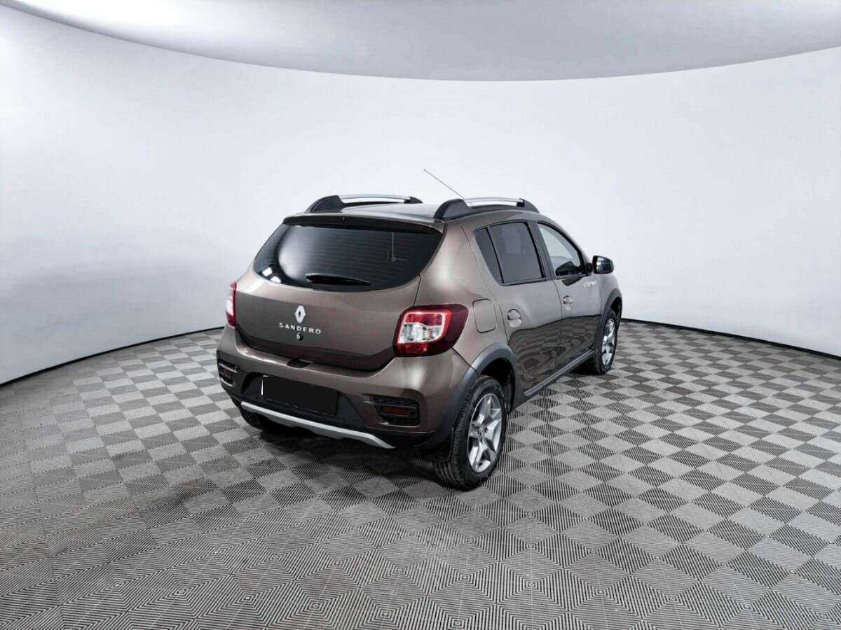 Купить Renault Sandero с пробегом. Фото: #4
