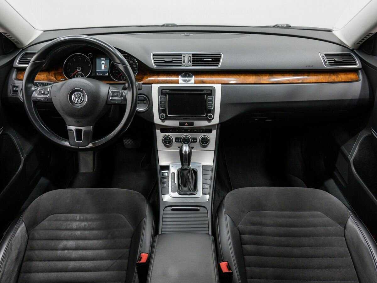 Купить Volkswagen Passat с пробегом. Фото: #9